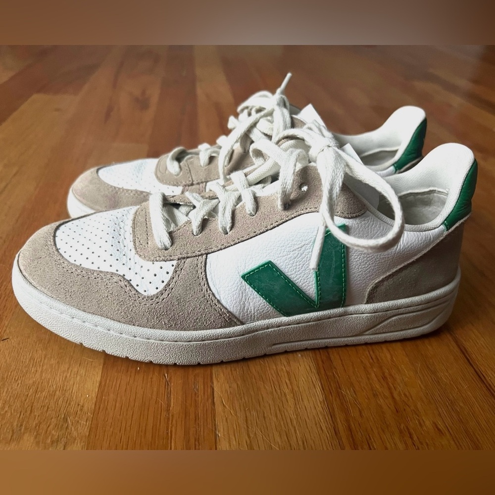 VEJA V-12 Sneakers